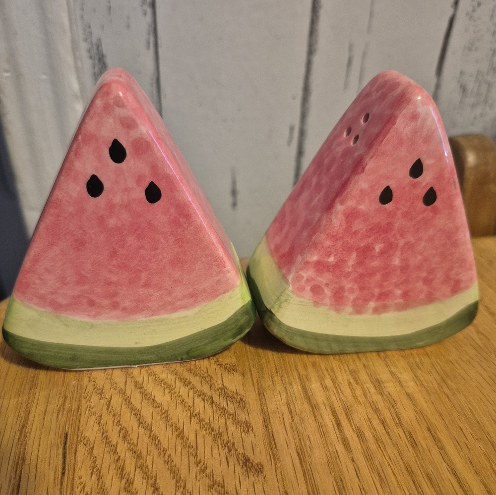 Salt & Pepper Shakers